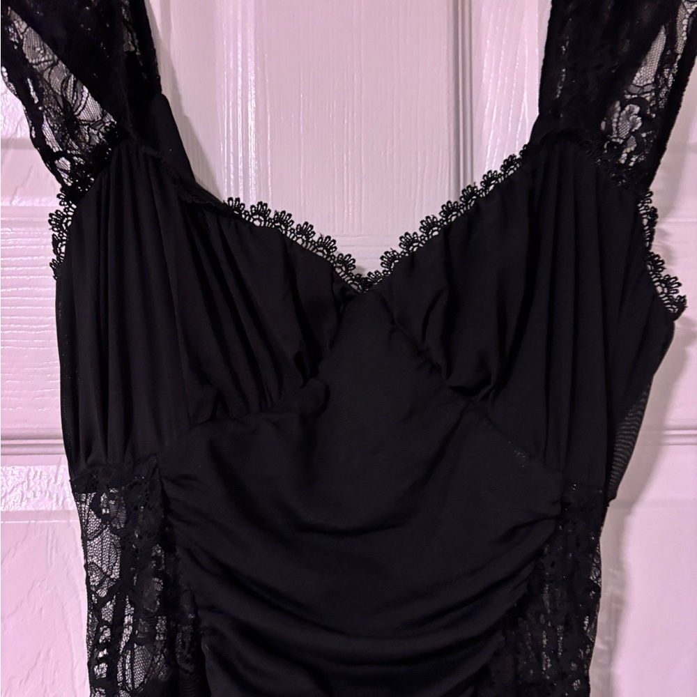 ASOS Sz 12 Black Ruched Lace Strap Midi Dress…Zipper in Back… NWOT